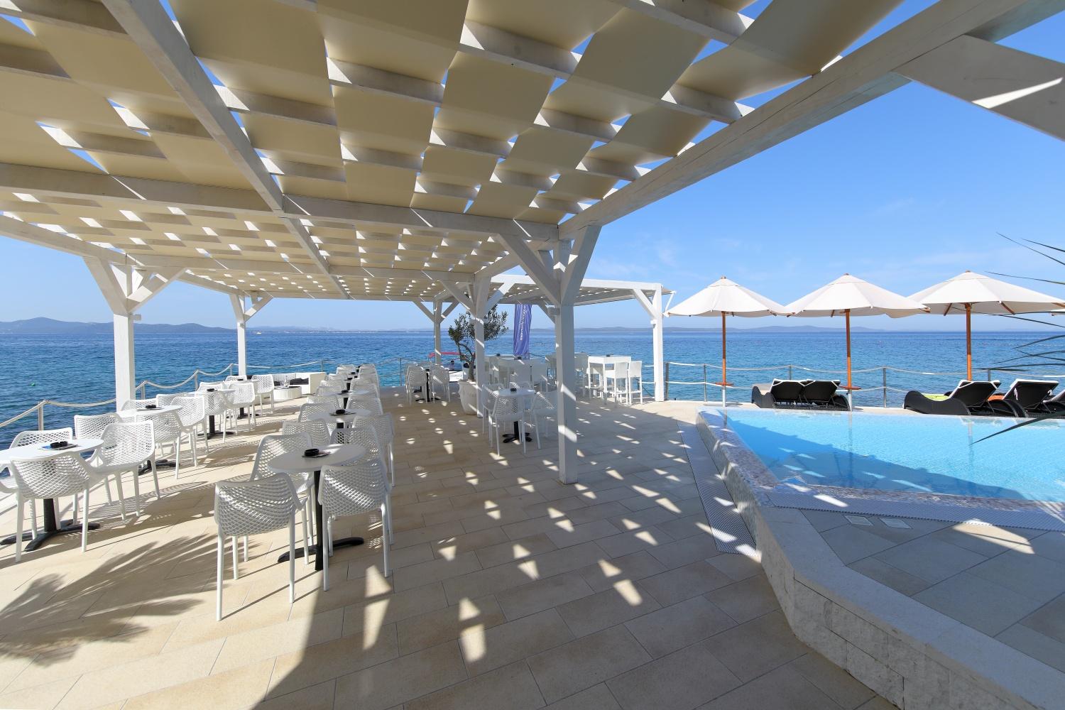 Sunnyside Apartments Resort פטרצ'אנה מראה חיצוני תמונה