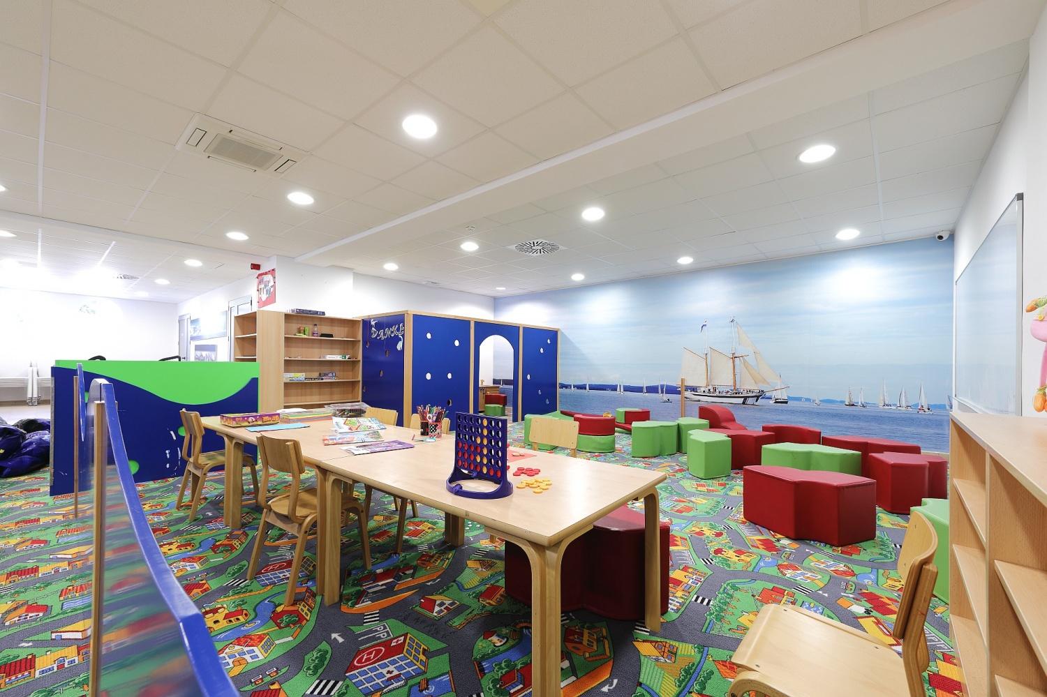 Sunnyside Apartments Resort פטרצ'אנה מראה חיצוני תמונה