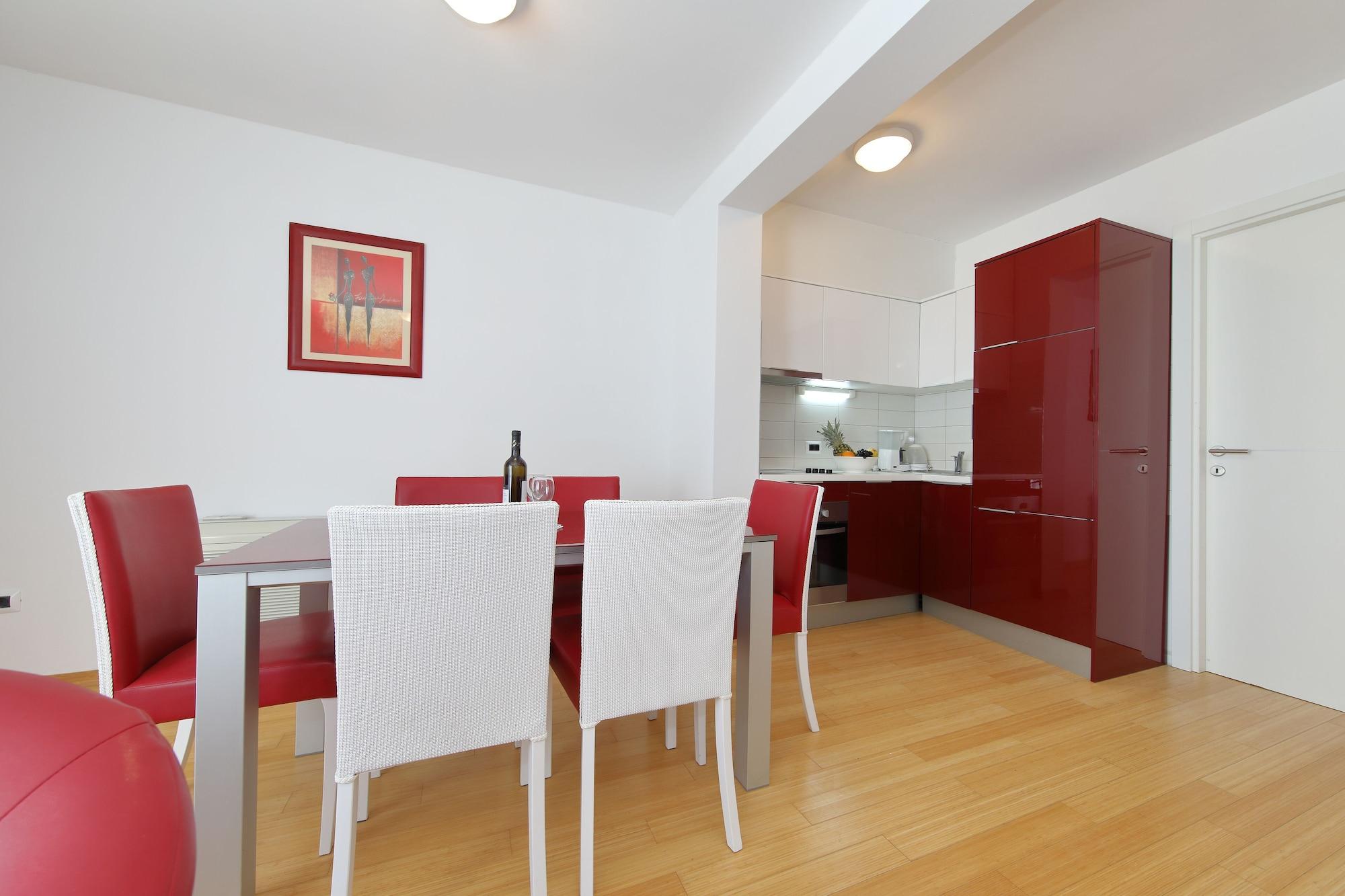 Sunnyside Apartments Resort פטרצ'אנה מראה חיצוני תמונה