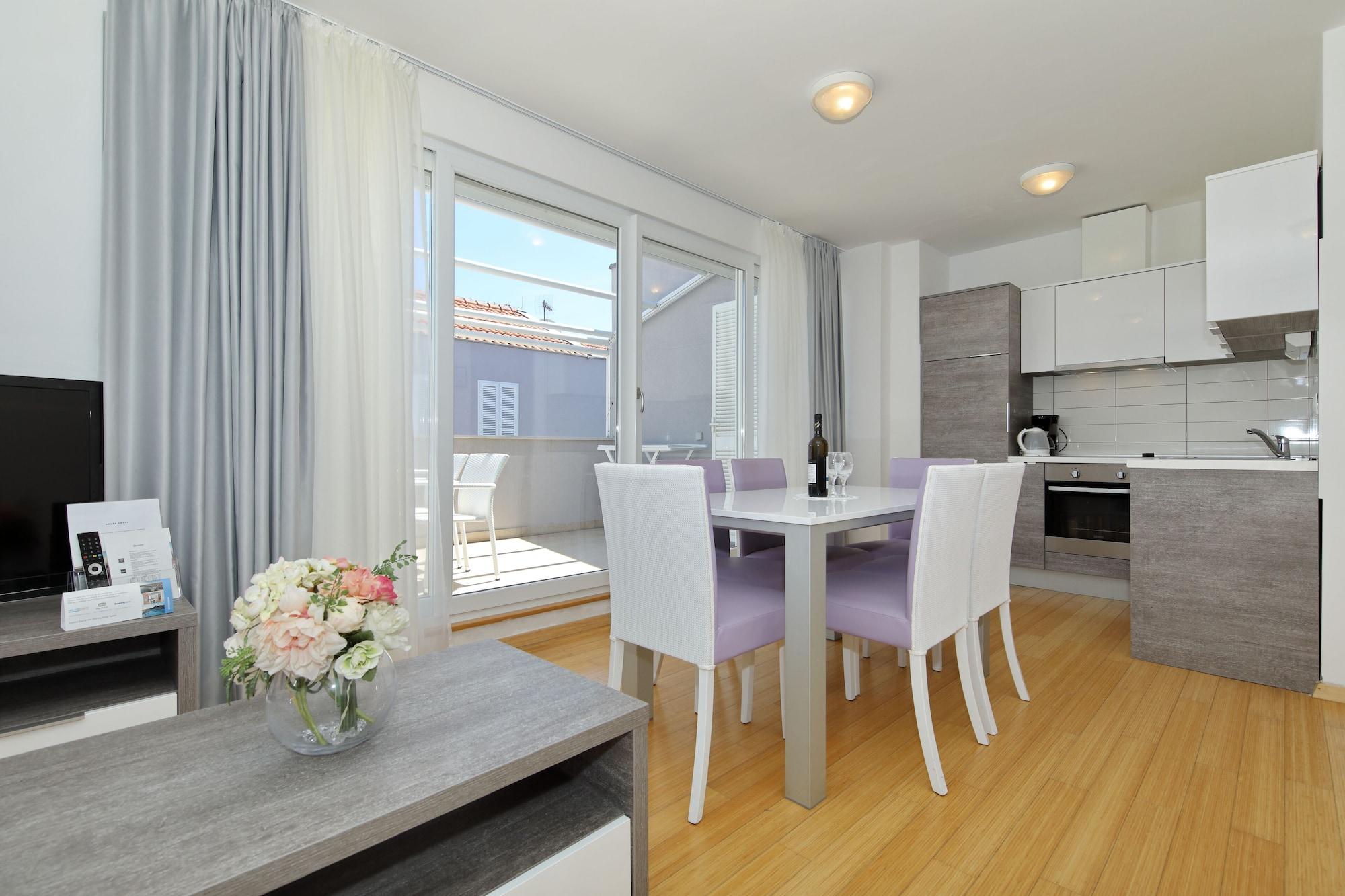 Sunnyside Apartments Resort פטרצ'אנה מראה חיצוני תמונה