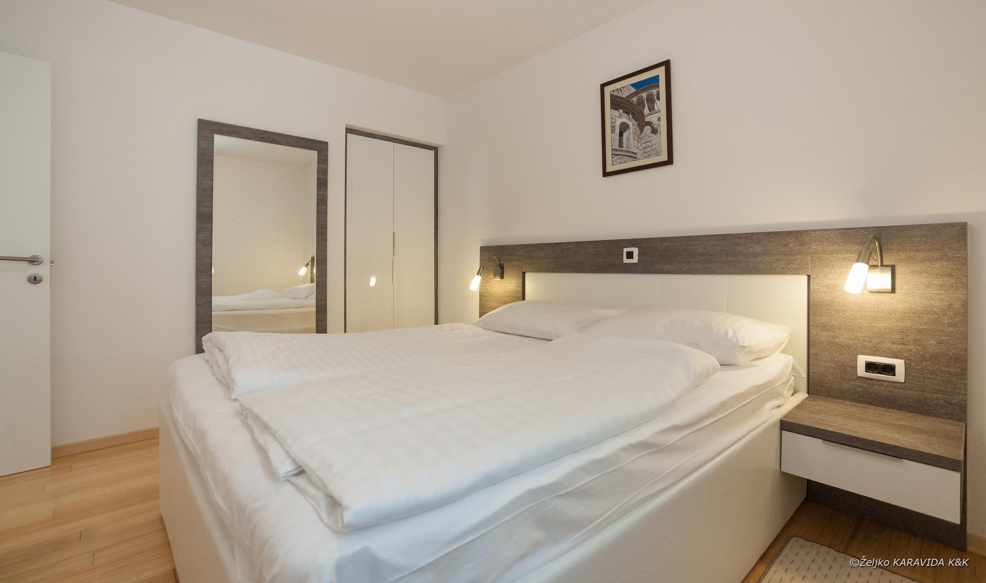 Sunnyside Apartments Resort פטרצ'אנה מראה חיצוני תמונה