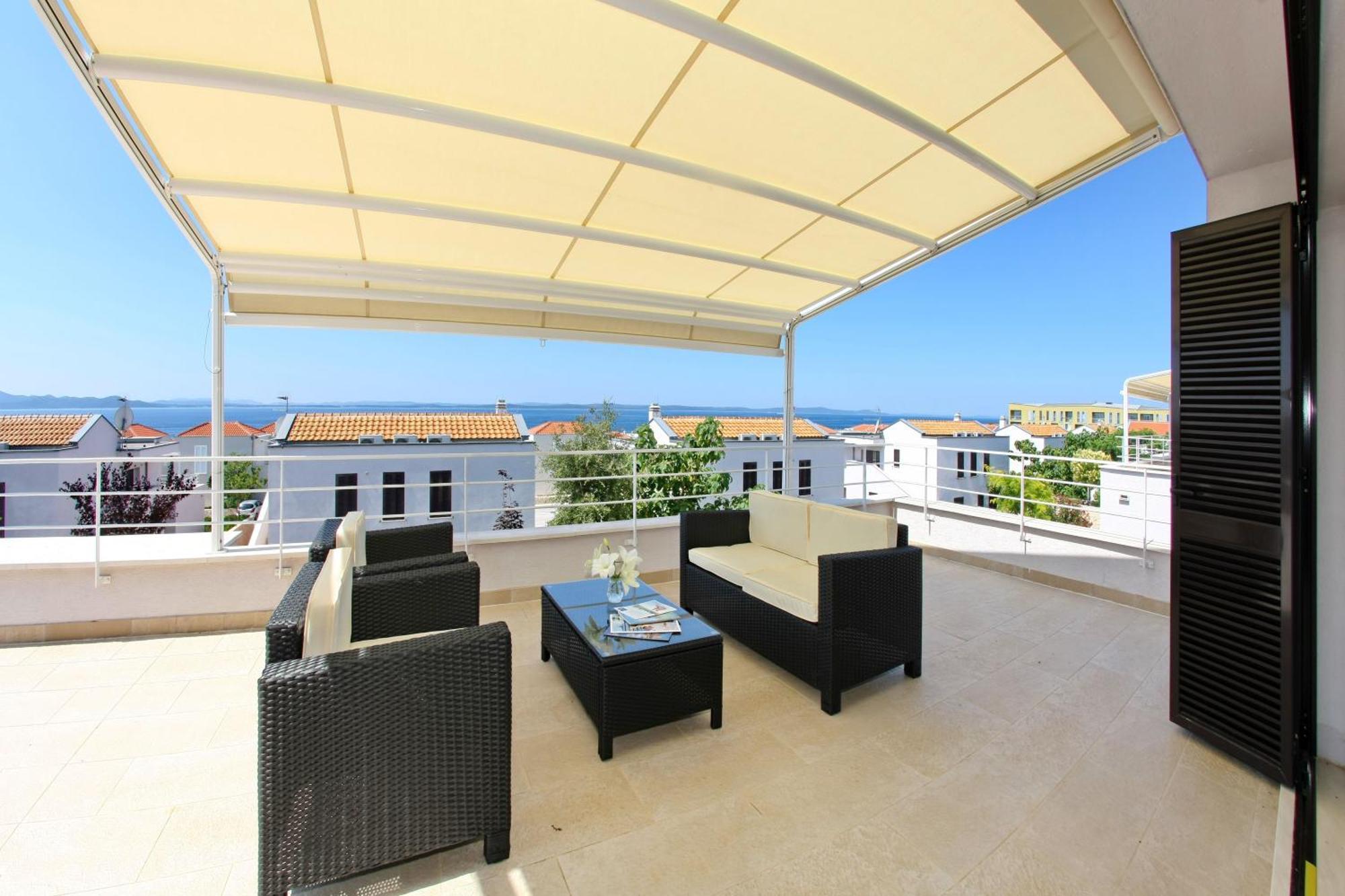 Sunnyside Apartments Resort פטרצ'אנה מראה חיצוני תמונה