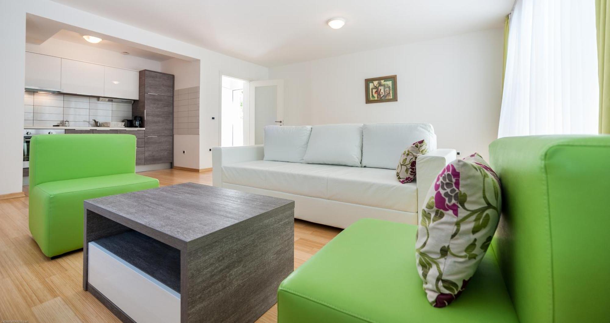 Sunnyside Apartments Resort פטרצ'אנה חדר תמונה