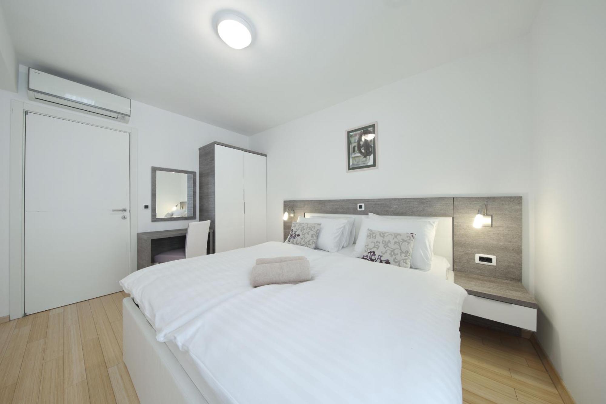 Sunnyside Apartments Resort פטרצ'אנה חדר תמונה